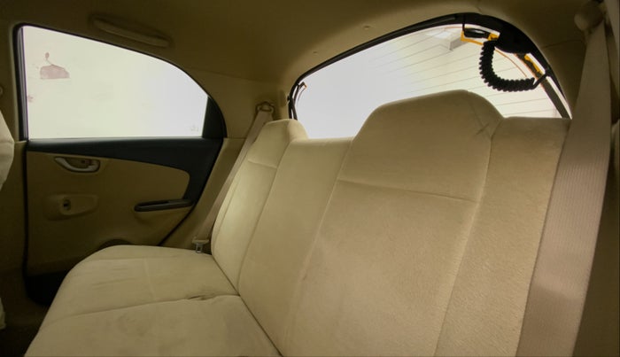 2013 Honda Brio V MT, Petrol, Manual, 30,738 km, Right Side Rear Door Cabin