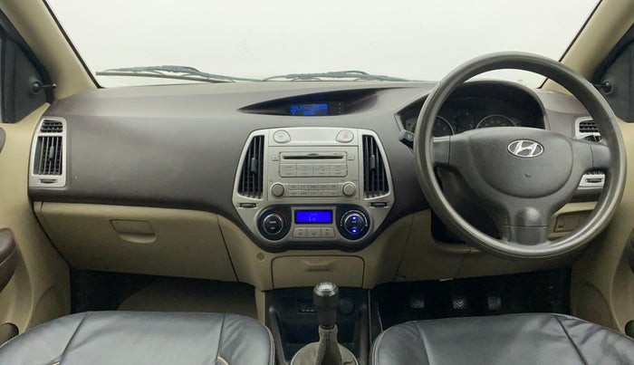 2011 Hyundai i20 MAGNA 1.2, Petrol, Manual, 77,038 km, Dashboard