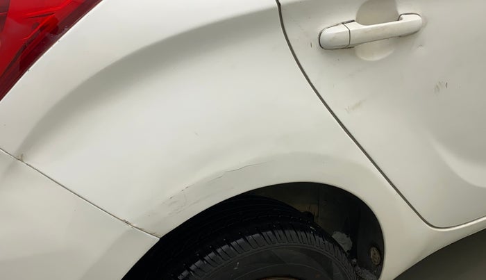 2011 Hyundai i20 MAGNA 1.2, Petrol, Manual, 77,038 km, Right quarter panel - Slightly dented