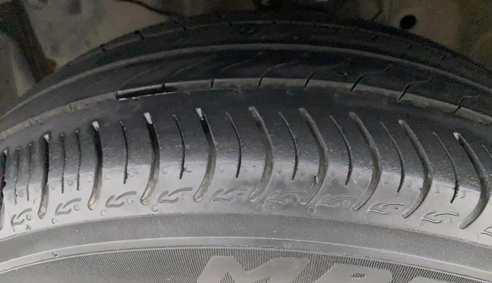 2018 Honda Jazz 1.2L I-VTEC V, Petrol, Manual, 89,090 km, Left Front Tyre Tread