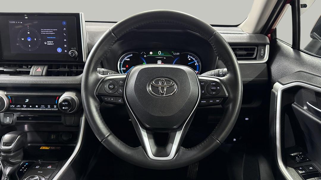 2024 Toyota RAV4 Gxl (AWD) Hybrid, Automatic, 28034 km, Steering Wheel Close-up