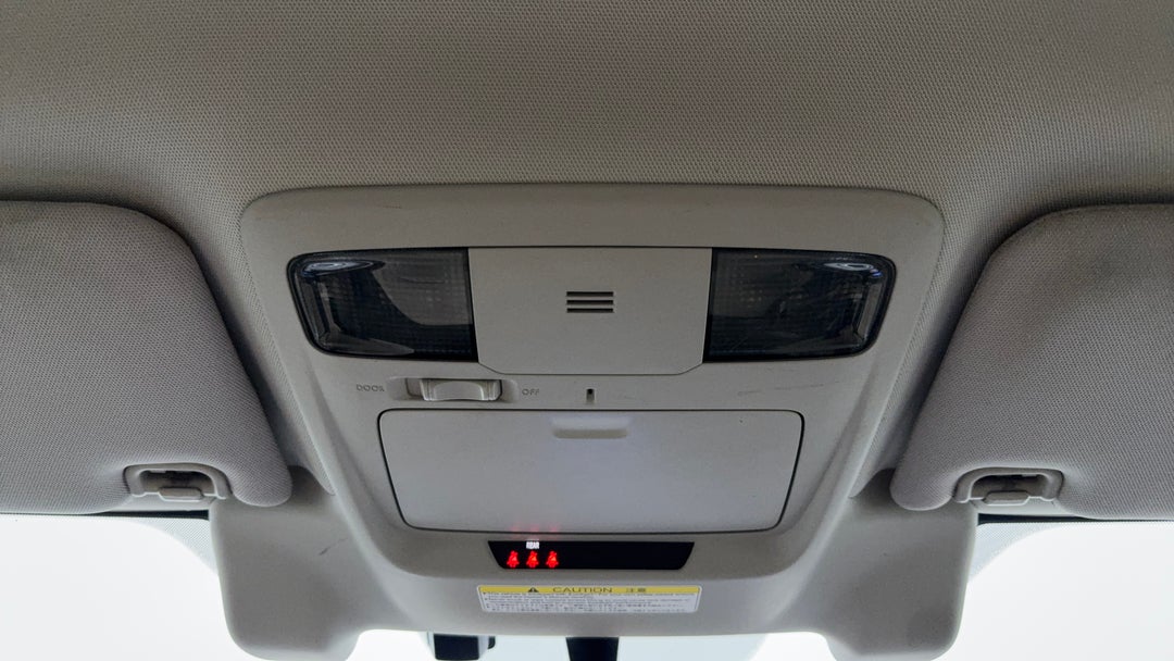 On-Roof Controls/Sunglass holder