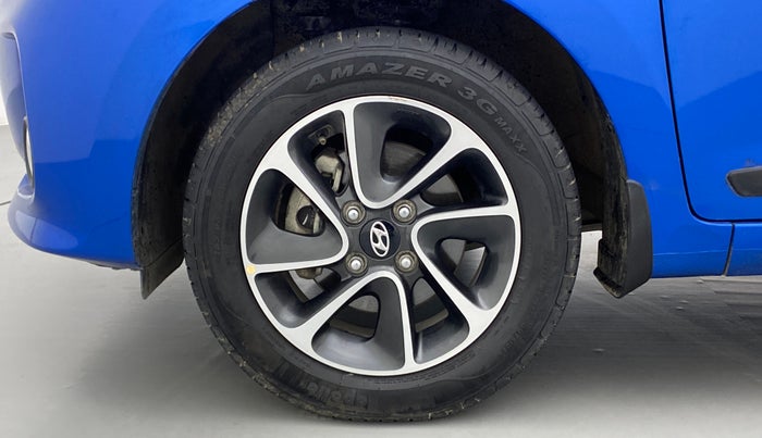 2017 Hyundai Grand i10 SPORTZ (O) 1.2 AT VTVT, Petrol, Automatic, 11,101 km, Left Front Wheel