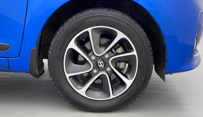 2017 Hyundai Grand i10 SPORTZ (O) 1.2 AT VTVT, Petrol, Automatic, 11,101 km, Right Front Wheel