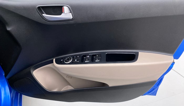 2017 Hyundai Grand i10 SPORTZ (O) 1.2 AT VTVT, Petrol, Automatic, 11,101 km, Driver Side Door Panels Control