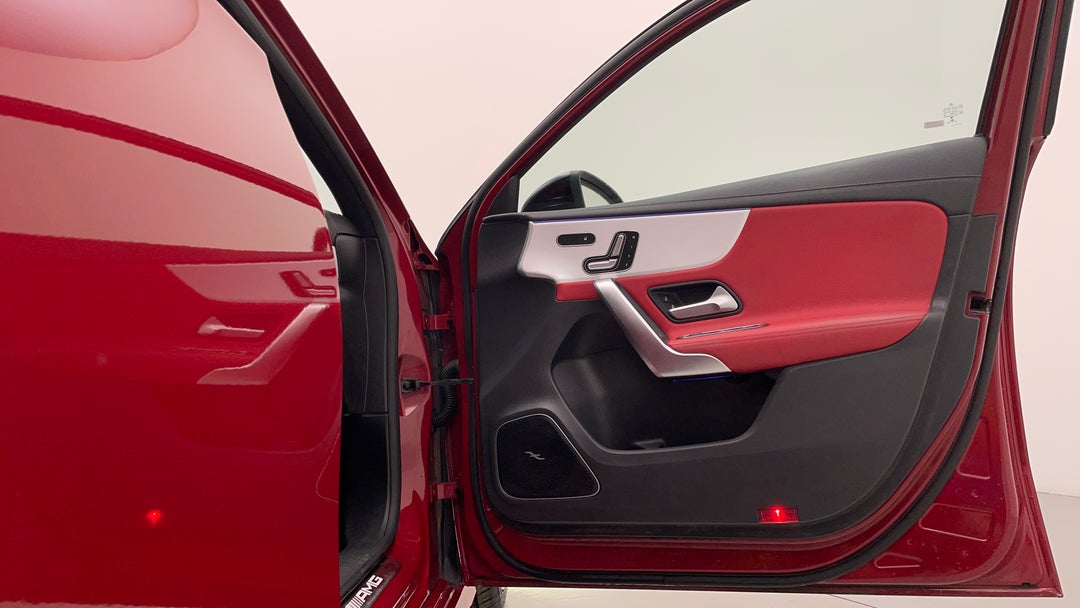 2021 Mercedes-amg A35 4matic, Automatic, 64769 km, Speaker View