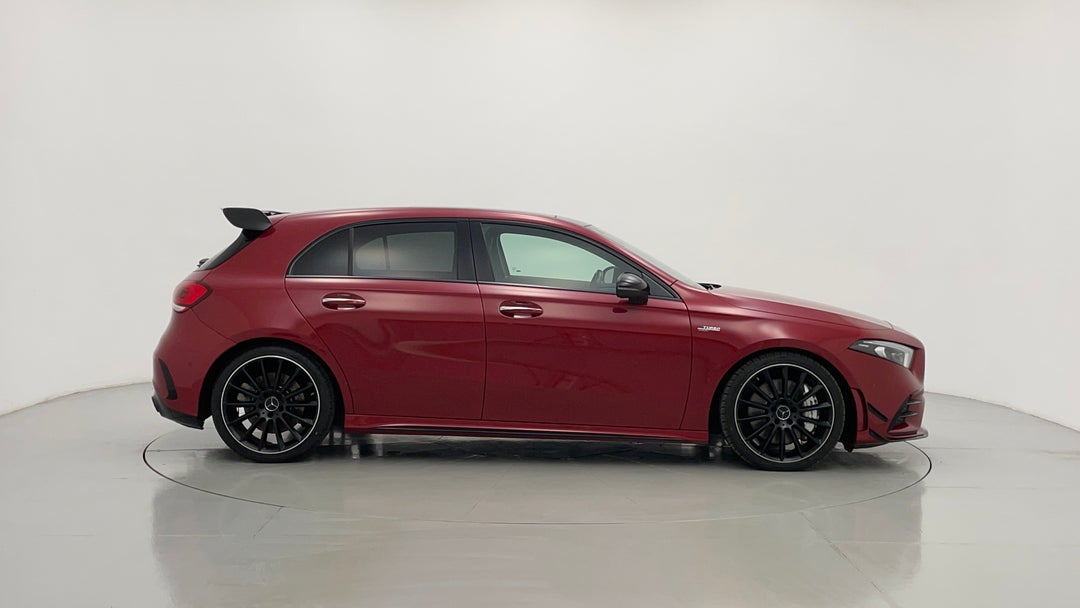 2021 Mercedes-amg A35 4matic, Automatic, 64769 km, Right Side View