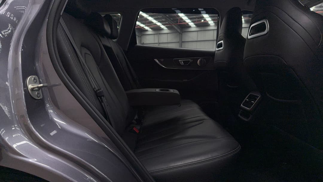 2025 Chery Tiggo 7 Ultimate, Automatic, 10308 km, Right Side Rear Door Cabin View
