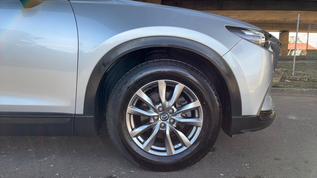 2017 Mazda CX-9 Touring (fwd), Automatic, 84833 km, Right Front Wheel