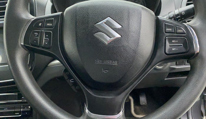 2019 Maruti Vitara Brezza ZDI PLUS, Diesel, Manual, 50,070 km, Steering wheel - Sound system control not functional