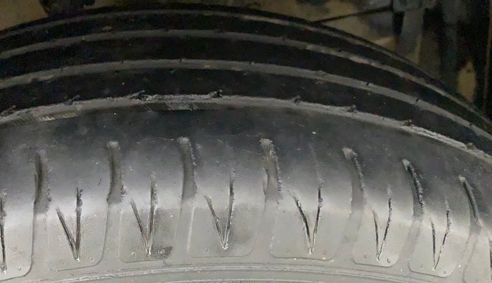 2019 Maruti Vitara Brezza ZDI PLUS, Diesel, Manual, 50,070 km, Right Front Tyre Tread