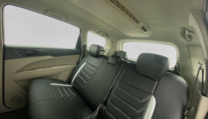 2019 Mahindra MARAZZO M2 8 STR, Diesel, Manual, 81,463 km, Right Side Rear Door Cabin
