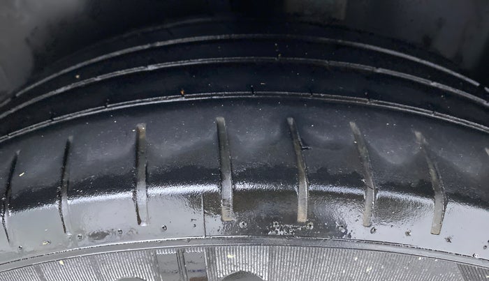 2018 Volkswagen Polo HIGHLINE PLUS 1.5L DIESEL, Diesel, Manual, 61,310 km, Left Rear Tyre Tread