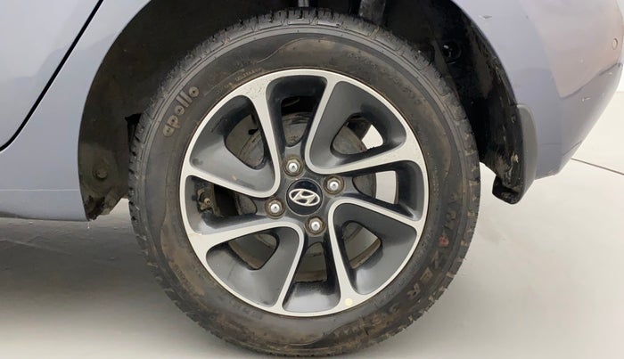 2017 Hyundai Grand i10 SPORTZ (O) AT 1.2 KAPPA VTVT, Petrol, Automatic, 47,792 km, Left Rear Wheel