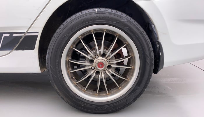 2012 Hyundai Verna FLUIDIC 1.6 EX CRDI, Diesel, Manual, 1,00,244 km, Left Rear Wheel