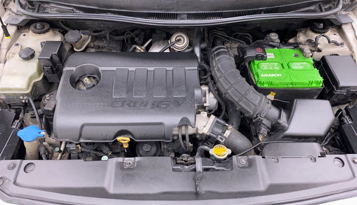2012 Hyundai Verna FLUIDIC 1.6 EX CRDI, Diesel, Manual, 1,00,244 km, Open Bonet