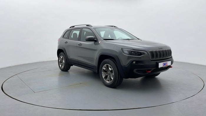 JEEP CHEROKEE-Right Front Diagonal (45- Degree) View