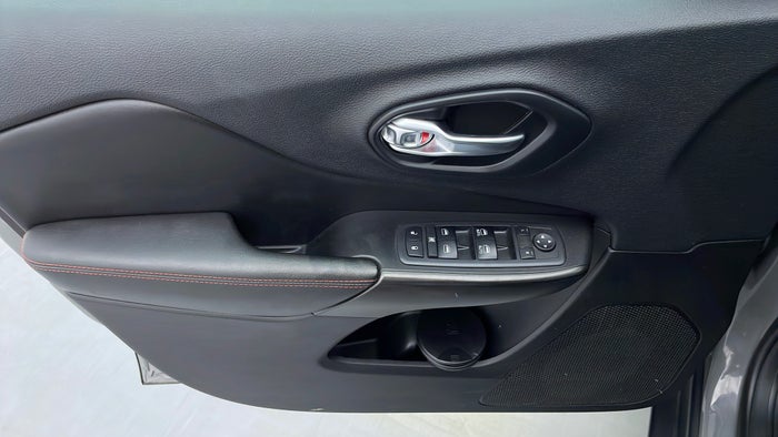 JEEP CHEROKEE-Driver Side Door Panels Controls