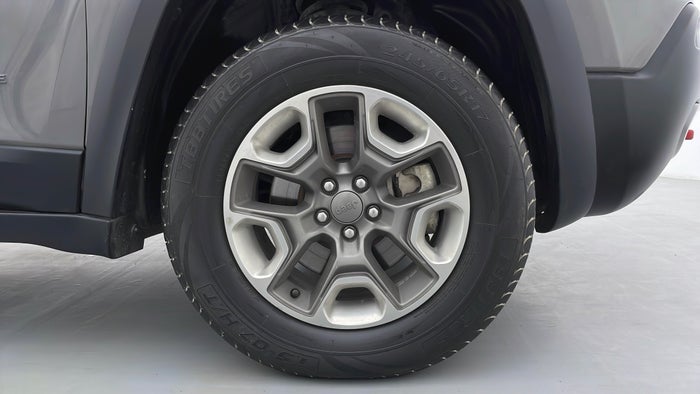 JEEP CHEROKEE-Right Front Tyre