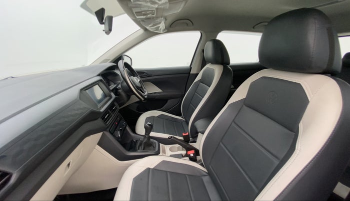 2021 Volkswagen TAIGUN COMFORTLINE  1.0 TSI MT, Petrol, Manual, 38,846 km, Right Side Front Door Cabin
