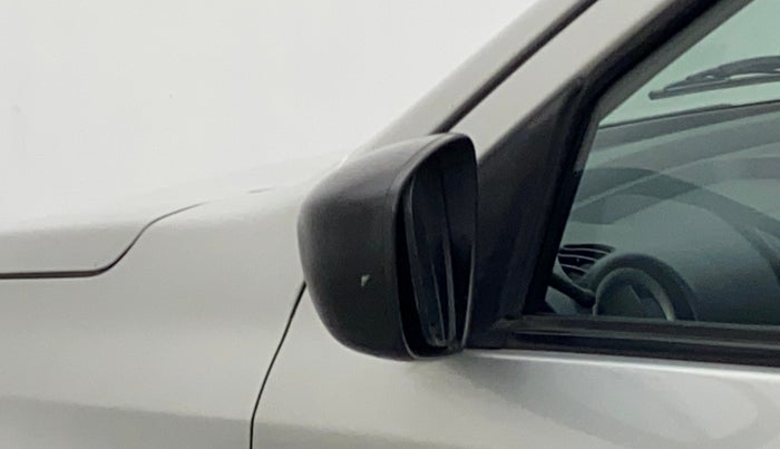 2015 Maruti Alto K10 VXI, Petrol, Manual, 28,801 km, Left rear-view mirror - Mirror movement not proper