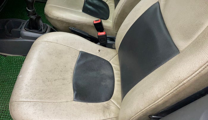 2014 Maruti Alto 800 LXI, Petrol, Manual, 87,729 km, Front left seat (passenger seat) - Cover slightly torn
