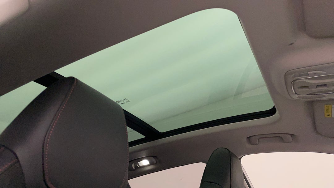 Interior Sunroof/Moonroof