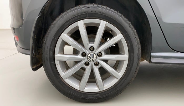 2022 Volkswagen Polo HIGHLINE PLUS 1.0L TSI AT, Petrol, Automatic, 33,075 km, Right Rear Wheel