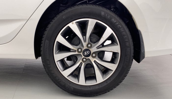 2016 Hyundai Verna FLUIDIC 1.6 SX VTVT, Petrol, Manual, 44,409 km, Left Rear Wheel