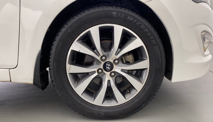 2016 Hyundai Verna FLUIDIC 1.6 SX VTVT, Petrol, Manual, 44,409 km, Right Front Wheel