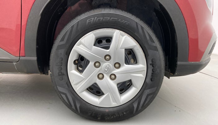 2019 Hyundai VENUE S MT 1.2 KAPPA, Petrol, Manual, 12,910 km, Right Front Wheel