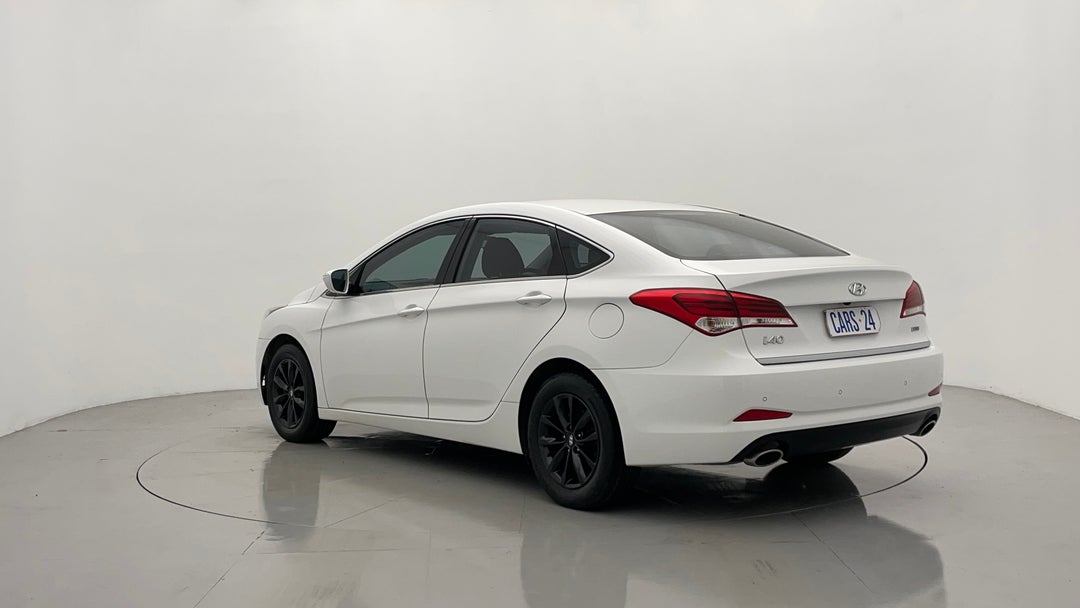 Left Back Diagonal (45- Degree) View