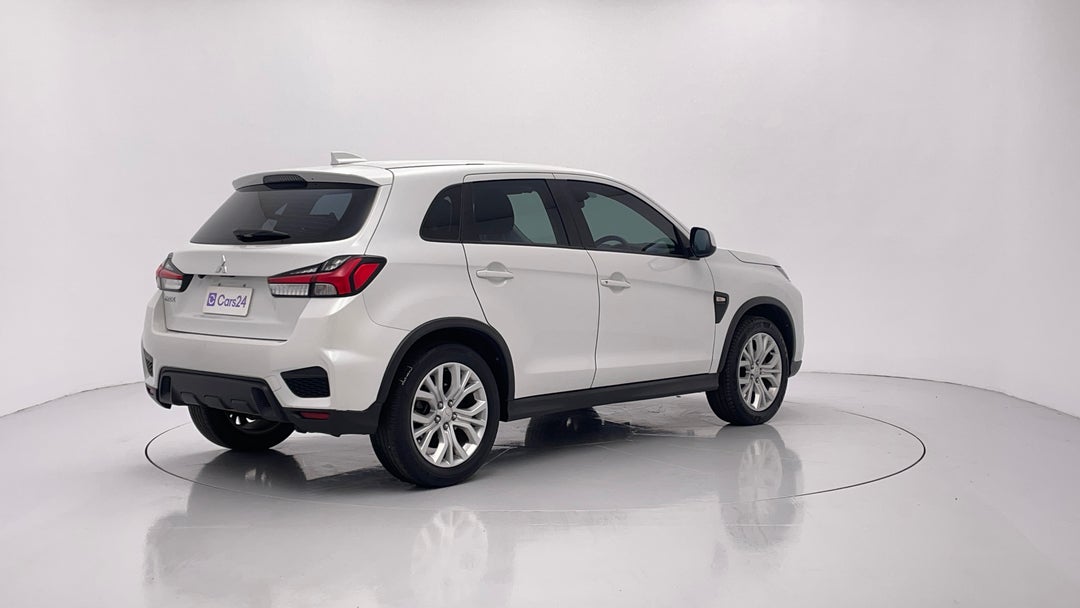 Right Back Diagonal (45- Degree) View