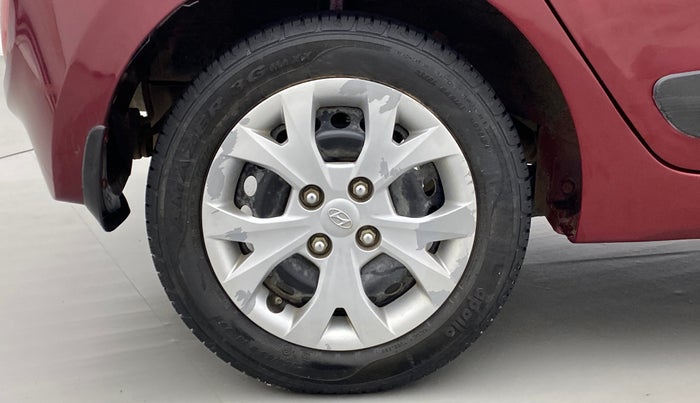 2016 Hyundai Grand i10 SPORTZ 1.2 KAPPA VTVT, Petrol, Manual, 39,987 km, Right Rear Wheel