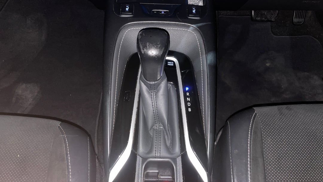 2020 Toyota Corolla Zr Hybrid, Automatic, 81999 km, Gear Lever 