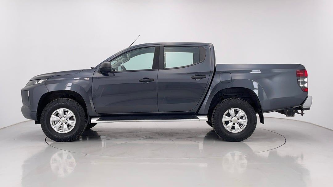 2021 Mitsubishi Triton Glx+ (4x4), Automatic, 106581 km, Left Side View