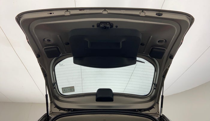 2018 Nissan Terrano XL O (D), Diesel, Manual, 96,340 km, Boot Door Open