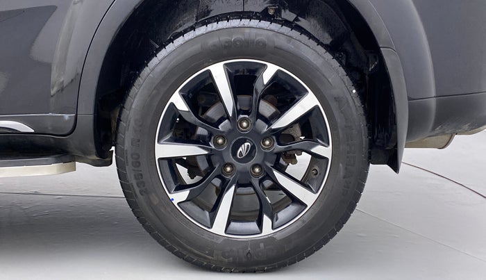 2019 Mahindra XUV500 W11 AT, Diesel, Automatic, 21,352 km, Left Rear Wheel