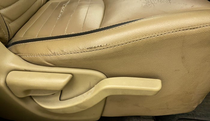 2017 Honda Amaze 1.2L I-VTEC S, Petrol, Manual, 67,161 km, Driver Side Adjustment Panel