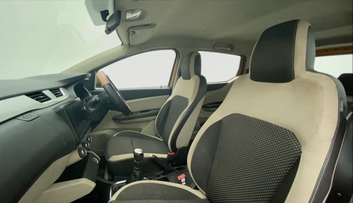 2019 Renault TRIBER RXZ, Petrol, Manual, 98,875 km, Right Side Front Door Cabin