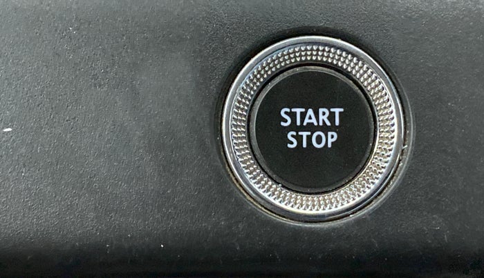 2019 Renault TRIBER RXZ, Petrol, Manual, 98,875 km, Keyless Start/ Stop Button