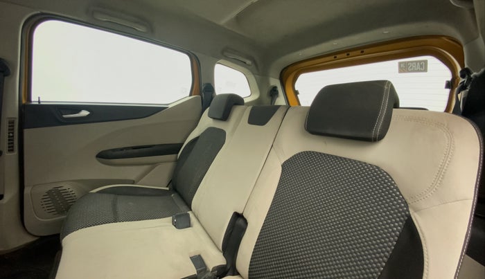 2019 Renault TRIBER RXZ, Petrol, Manual, 98,875 km, Right Side Rear Door Cabin
