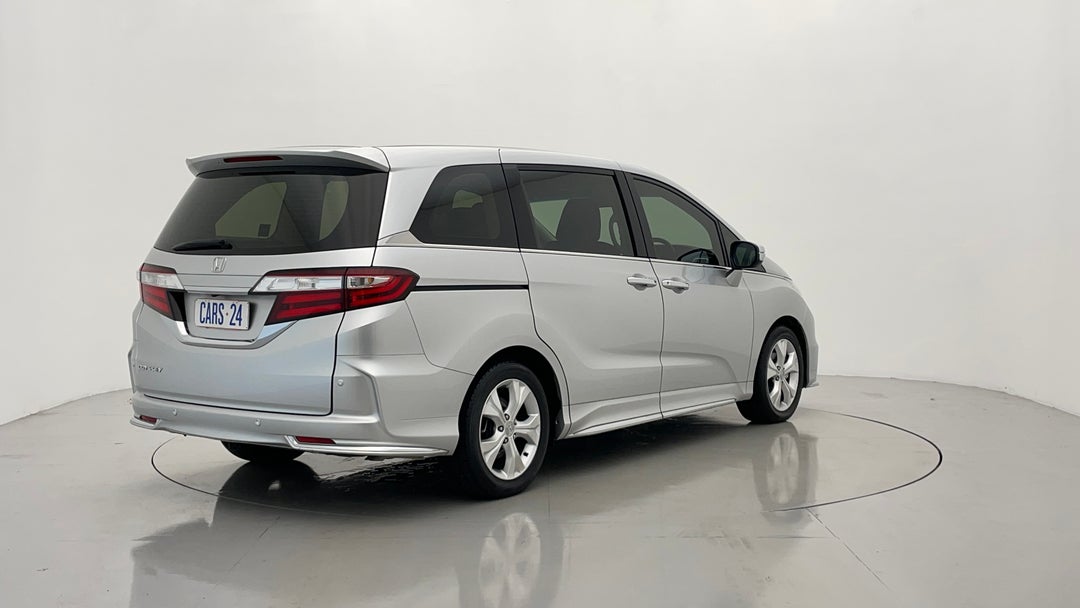 Right Back Diagonal (45- Degree) View