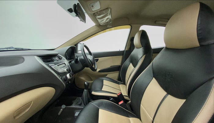 2015 Hyundai Eon MAGNA PLUS, Petrol, Manual, 14,927 km, Right Side Front Door Cabin