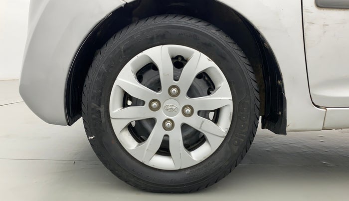 2015 Hyundai Eon MAGNA PLUS, Petrol, Manual, 14,927 km, Left Front Wheel