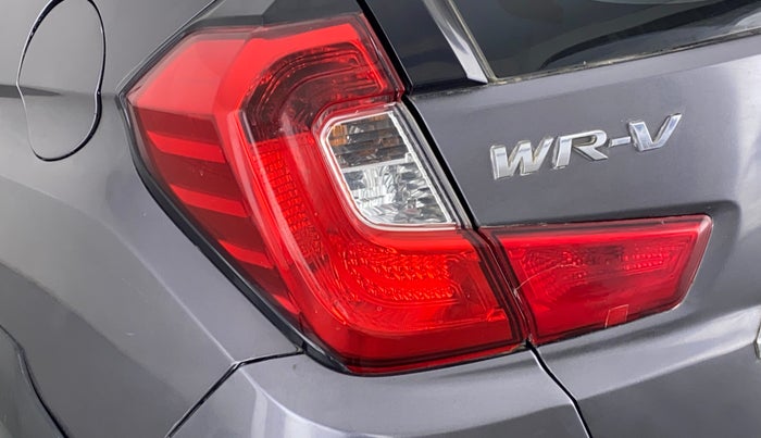 2017 Honda WR-V 1.5 i-DTEC VX MT, Diesel, Manual, 59,266 km, Left tail light - Minor damage