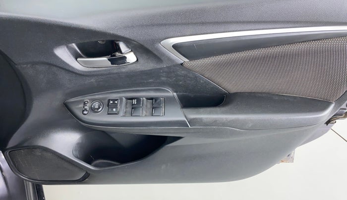 2017 Honda WR-V 1.5 i-DTEC VX MT, Diesel, Manual, 59,266 km, Driver Side Door Panels Control