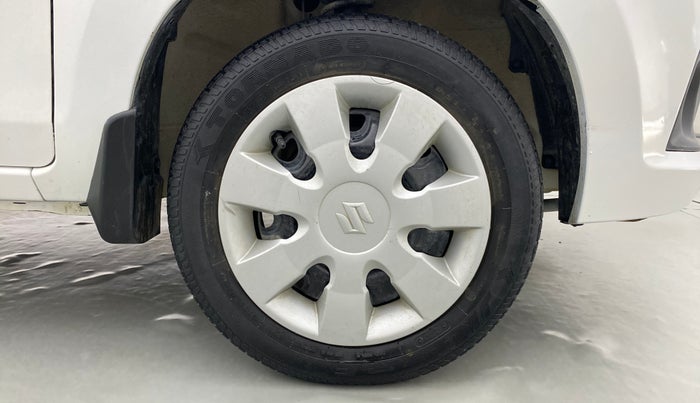 2019 Maruti Alto K10 VXI P, Petrol, Manual, 26,128 km, Right Front Wheel