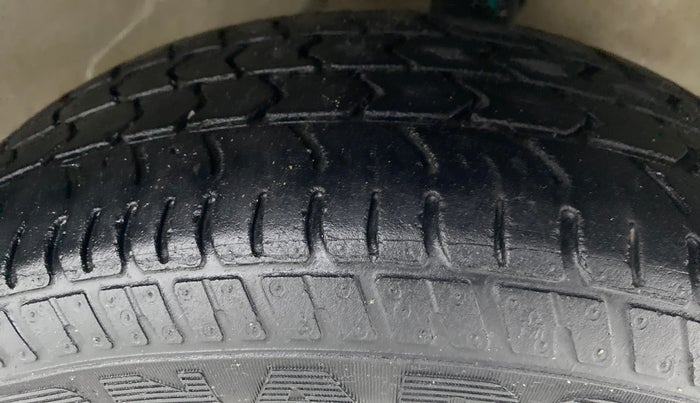 2019 Maruti Alto K10 VXI P, Petrol, Manual, 26,128 km, Right Front Tyre Tread