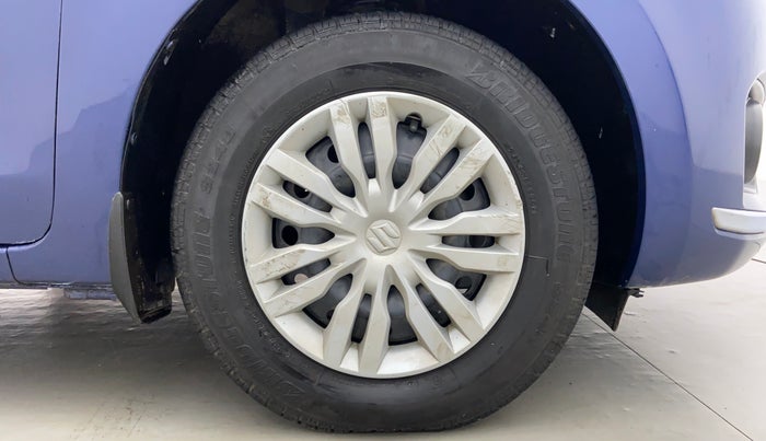 2017 Maruti Dzire VDI, Diesel, Manual, 1,07,372 km, Right Front Tyre